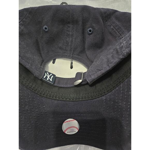 New Era Womens Curved Brim Adjustable Yankees Hat Navy - Picture 6 of 8